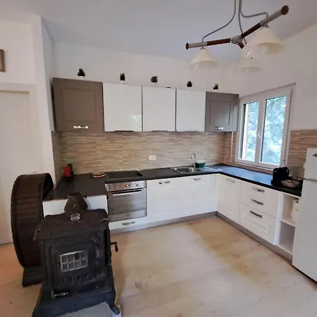 Casa Con Bosco E Vista Mare Tatil Evi