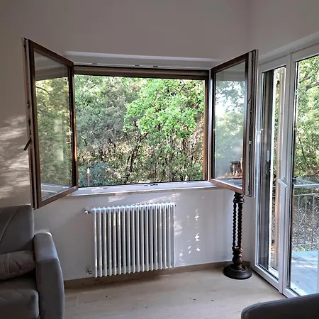 Casa Con Bosco E Vista Mare